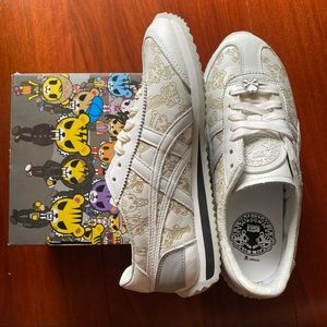 Tokidoki X Onitsuka Tiger ASICS - unisex 4.5/womens as 6 - white athletic shoes